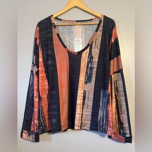 NWT Gorgeous Light Weight L/S Fall Blouse